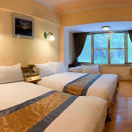 Kao Feng Hotel Zhongzheng  Eksteriør billede